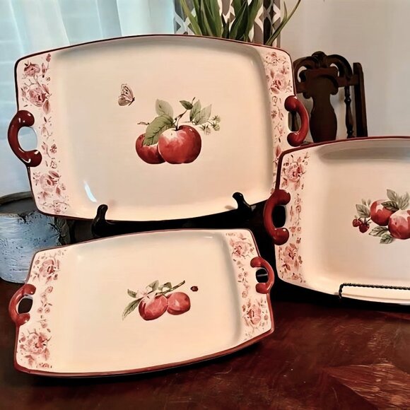 Pfaltzgraff Delicious 3Tray Serving Set | Nesting Platters - Picture 1 of 16